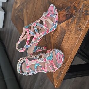 New Naturalizer Comfort Floral strappy Sandals 8.5